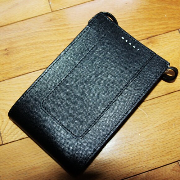 BNWT AW22 MARNI CELL PHONE SHOULDER BAG - Picture 2 of 5